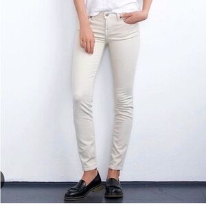 VELVET by Graham & Spencer Toni Skinny Jeans